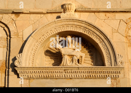 Croatie, Dalmatie, îles Kvarner, île de Rab, vieille ville, cathédrale Sainte-Marie-la-Grande, église romane, Pietà du 16e siècle après J.-C. Banque D'Images