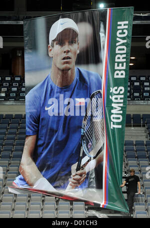 Prague, République tchèque. 14 novembre 2012. Affiche de Tomas Berdych est perçu avant la finale de la Coupe Davis de tennis République tchèque contre l'Espagne à Prague, République tchèque, mercredi, Novembre 14, 2012. (Photo/CTK Michal Kamaryt) Banque D'Images