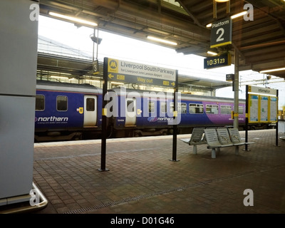 La gare de Liverpool South Parkway pour John Lennon Airport Merseyside UK Banque D'Images