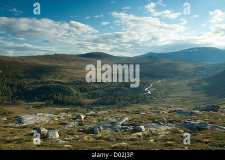 Glen Lui de mauvais Creag an t-Seabhaig, Derry, Cairngorm Aberdeenshire Banque D'Images