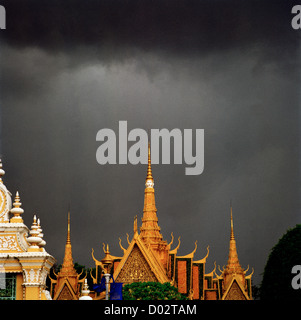 Palais Royal à Phnom Penh au Cambodge en Extrême-Orient Asie du Sud-Est.Architecture Bâtiment image spectaculaire Ville Asie magnifique voyage Wanderlust Banque D'Images