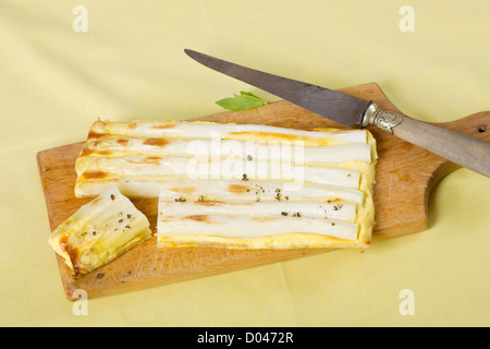 Les asperges cuites dans la pâte Banque D'Images