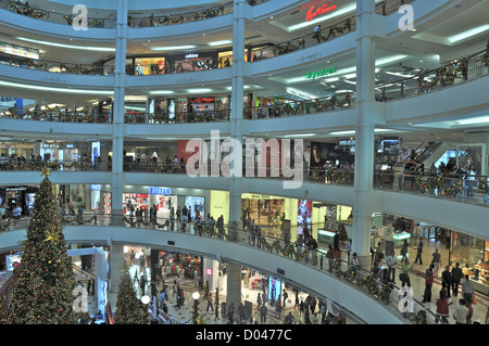 Centre commercial Suria KLCC Kuala Lumpur, en Malaisie Banque D'Images