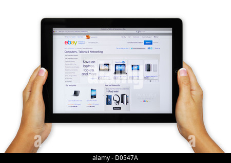 Écran iPad montrant site Ebay - Magasinage en ligne Banque D'Images