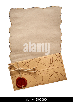Vieux papier et enveloppe isolated on white Banque D'Images