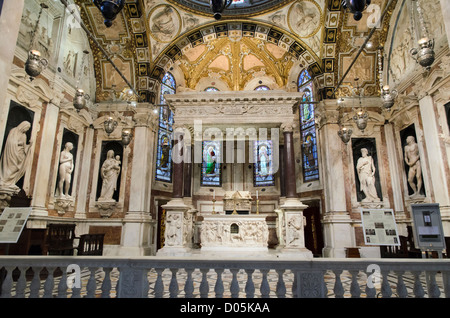 Chapelle de St Jean Baptiste dans la Cathédrale de Saint Laurent - Gênes, Italie Banque D'Images