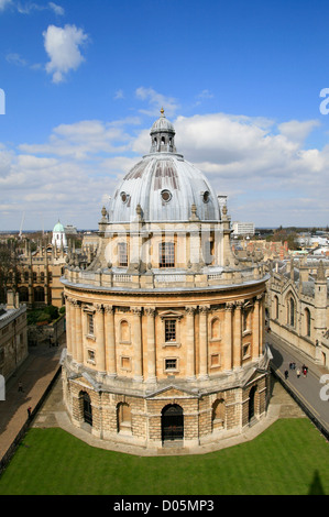 Radcliffe Camera de St Mary's Church tower Oxford Oxfordshire England UK Banque D'Images