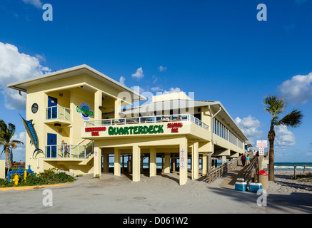 La plage arrière du restaurant et bar à Dania Beach Pier, près de Fort Lauderdale, comté de Broward, Gold Coast, Florida, USA Banque D'Images