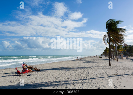 Plage à Hollywood, près de Fort Lauderdale, comté de Broward, Gold Coast, Florida, USA Banque D'Images