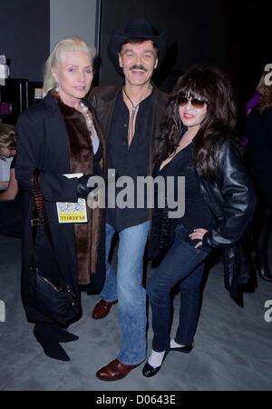 Debbie Harry, Randy Jones de Village People, Ronnie Spector aux arrivées de nuit ouverture poussiéreux pour toujours sur Broadway, New World Stages (stade 5), New York, NY 18 Novembre, 2012. Photo par : Derek Storm/Everett Collection Banque D'Images