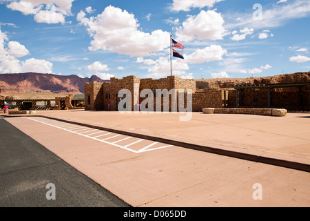 Le centre des visiteurs lors de l'historique pont navajo sur la rivière Colorado sur autoroute 89A dans l'Arizona. Banque D'Images