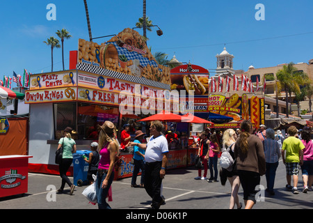 Foire du Comté de San Diego, Californie - restauration rapide. Banque D'Images