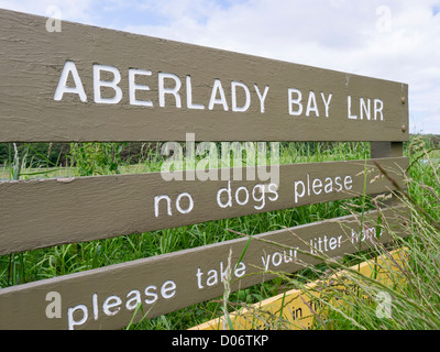 Le signe de l'Aberlady Bay réserve naturelle locale dans la région de East Lothian, Ecosse. Cette réserve est importante pour plus de l'hivernage de l'oie. Banque D'Images