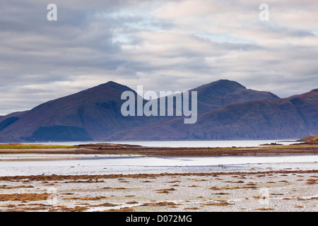 Beau paysage de montagne sur le Loch Linnhe en Ecosse. Banque D'Images