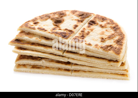 Scones de pommes de terre ou des gâteaux tattie isolé sur fond blanc Banque D'Images