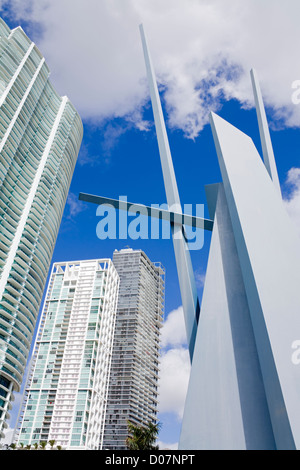 Sculpture sur Biscayne Boulevard, Miami, Floride, USA Banque D'Images