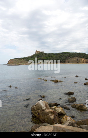 La ville de Tabarka et le fort génois sur la côte des Barbaresques, au nord-ouest de la Tunisie Banque D'Images