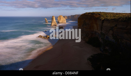 Les célèbres Douze Apôtres sur Great Ocean Road, Victoria, Australie Banque D'Images