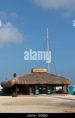 Palm de Pier Sales & Activities Centre Palm Beach Aruba Banque D'Images