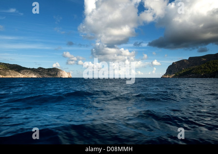 En ferry, de sa Dragonera île rocheuse inhabitée au large de Majorque, allées piétonnières, Iles Baléares, Espagne, Europe Banque D'Images