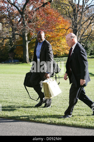 Le président Barack Obama's aide Reggie Love arrive de retour à la Maison Blanche, le président Obama est retourné aux États-Unis après sa de Banque D'Images