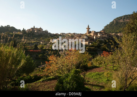 Valldemossa, colline, ville, dans, été, Majorque Banque D'Images