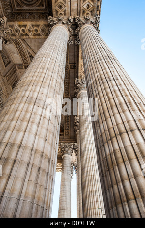 Panthéon, colonnes corinthiennes de l'entrée, Paris, France Banque D'Images