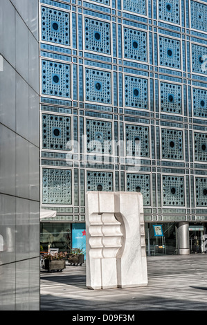 Institut du Monde Arabe, façade en verre, Paris, France Banque D'Images