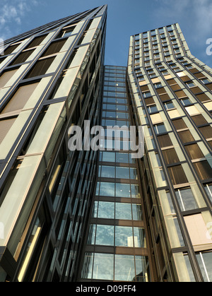 Les tours de danse sur la Reeperbahn à Hambourg, Allemagne. Banque D'Images