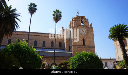 Vue extérieure du dôme de Monreale en Sicile, Palerme Banque D'Images