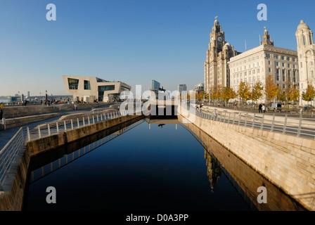 Pier Head, site du patrimoine mondial de l'UNESCO qui abrite certains des plus beaux Liverpools architecture Banque D'Images