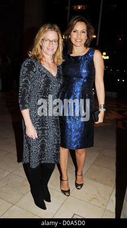 Otherspace Elisabeth Shue et la célébration du 20ème anniversaire du Fonds de défense de l'enfant battre la chance au programme Banque D'Images