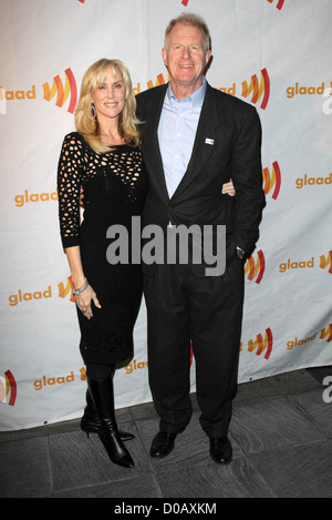 Ed Begley Jr. et épouse Rachelle Carson GLAAD fête ses années d'images LGBT dans les médias tenue à l'Harmony Gold Theatre Banque D'Images