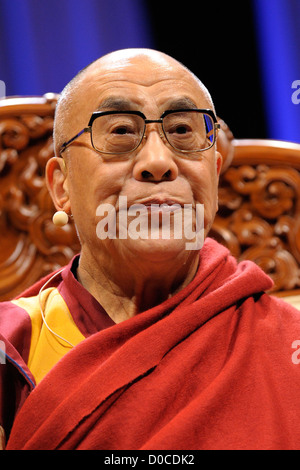 Sa Sainteté le 14e Dalaï Lama, Tenzin Gyatso, est titulaire d'une conférence publique de l'affaire 'approches de la paix dans le monde' à l'au Banque D'Images
