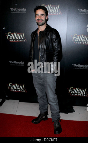 Jesse Bradford Célébrités de Hollywood assister au lancement de Fallout New Vegas à la pluie de nuit à l'hôtel Palms Casino Las Banque D'Images