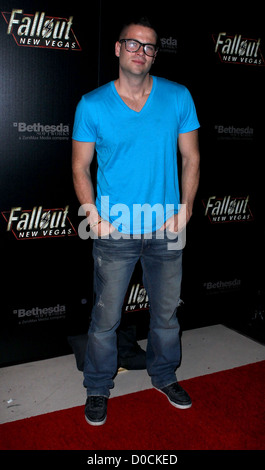 Mark Salling Célébrités de Hollywood assister au lancement de Fallout New Vegas à la pluie de nuit à l'hôtel Palms Las Casi Banque D'Images