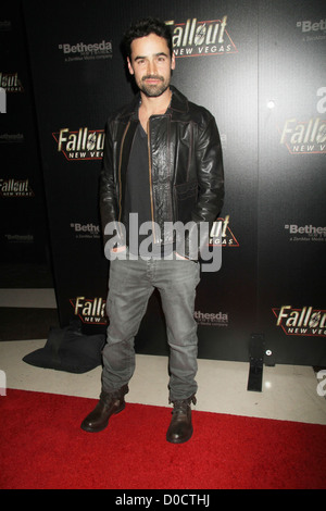 Jesse Bradford Célébrités de Hollywood assister au lancement de Fallout New Vegas à la pluie de nuit à l'hôtel Palms Casino Las Banque D'Images