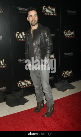 Jesse Bradford Célébrités de Hollywood assister au lancement de Fallout New Vegas à la pluie de nuit à l'hôtel Palms Casino Las Banque D'Images