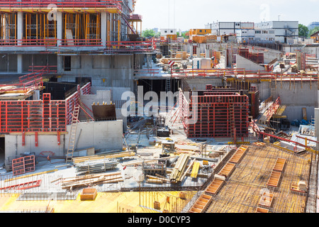 Immeuble de bureaux moderne site de construction. Plan horizontal Banque D'Images