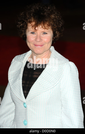 Imelda Staunton La 54e Times BFI London Film Festival - 'Ather Année' - Premiere - à la vue dans la région de Leicester Square Londres, Banque D'Images