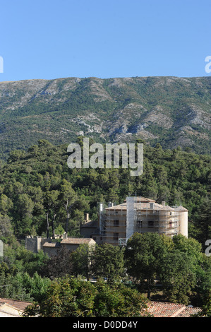 Le château de Vauvenargues où célèbre peintre Pablo Picasso est enterré, dans les contreforts du Mont Sainte-Victoire, Provence, France Banque D'Images