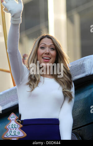 22 novembre 2012 - New York, New York, États-Unis - 86e Congrès annuel de Macy's Thanksgiving Day Parade . Â© 2012 Colbie Caillat(Image Crédit : © Bruce Cotler/Photos/ZUMAPRESS.com) Globe Banque D'Images