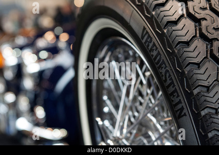 Pneus Vredestein Sprint Classic classique de voiture Jaguar XK150 Banque D'Images