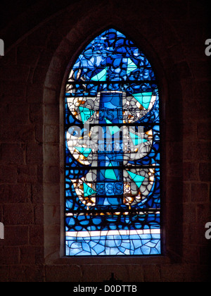 Vitraux de l'église de st.valery,conçu par l'artiste Georges Braque. Banque D'Images