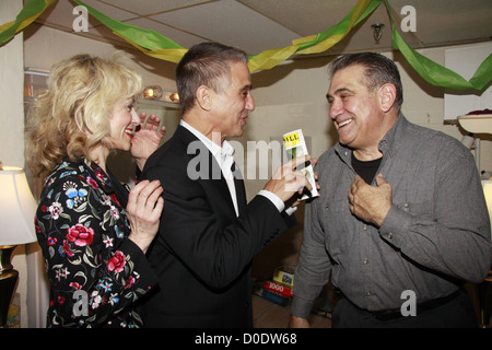 Judith Light, Tony Danza et Dan Lauria Tony Danza retrouve Judith Light dans les coulisses de la production de Broadway Banque D'Images