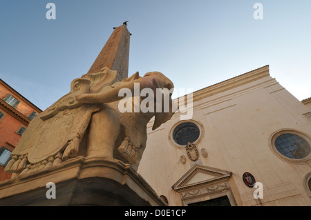 La place de Minerva, sait comme 'Small' Place de l'éléphant, Rome, Italie, Europe Banque D'Images