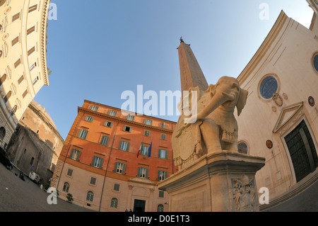 La place de Minerva, sait comme 'Small' Place de l'éléphant, Rome, Italie, Europe Banque D'Images