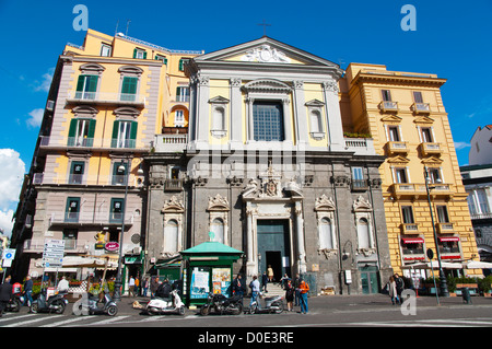 Chiesa San Ferdinando church Piazza Trieste e Trento square central district Santa Lucia Italie Naples Banque D'Images