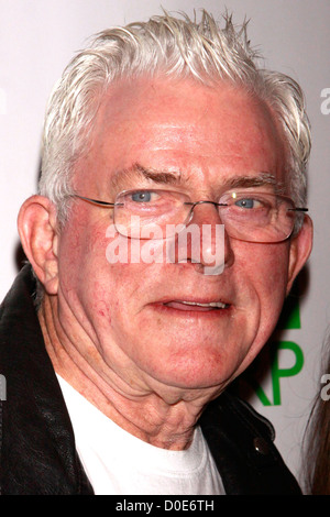 Comme Phil Donahue Le Fonz Bette Midler's New York Restoration Project" Hulaween "Gala-bénéfice tenu à l'Hôtel Waldorf-Astoria Banque D'Images