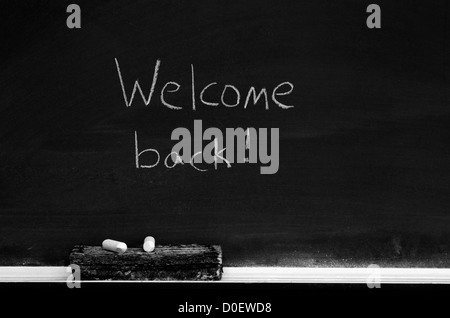 Tableau avec de la craie craie blanche en traces de gomme Banque D'Images